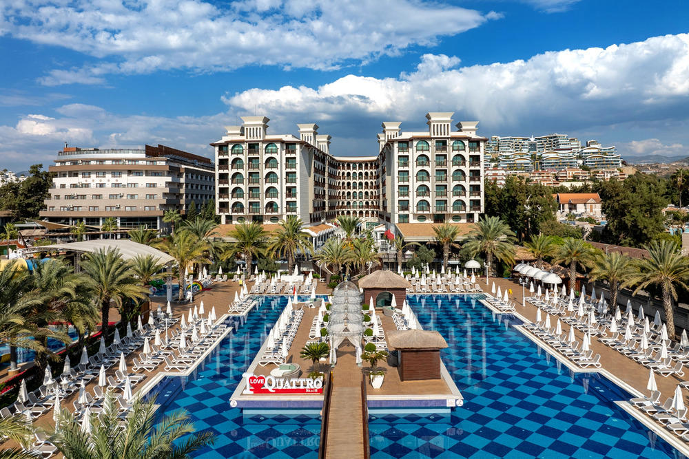 QUATTRO BEACH SPA & RESORT