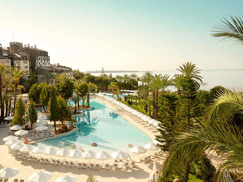 PALOMA PERISSIA SIDE