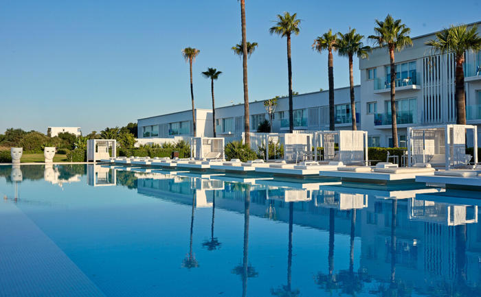 SO NICE CLUB RESORT