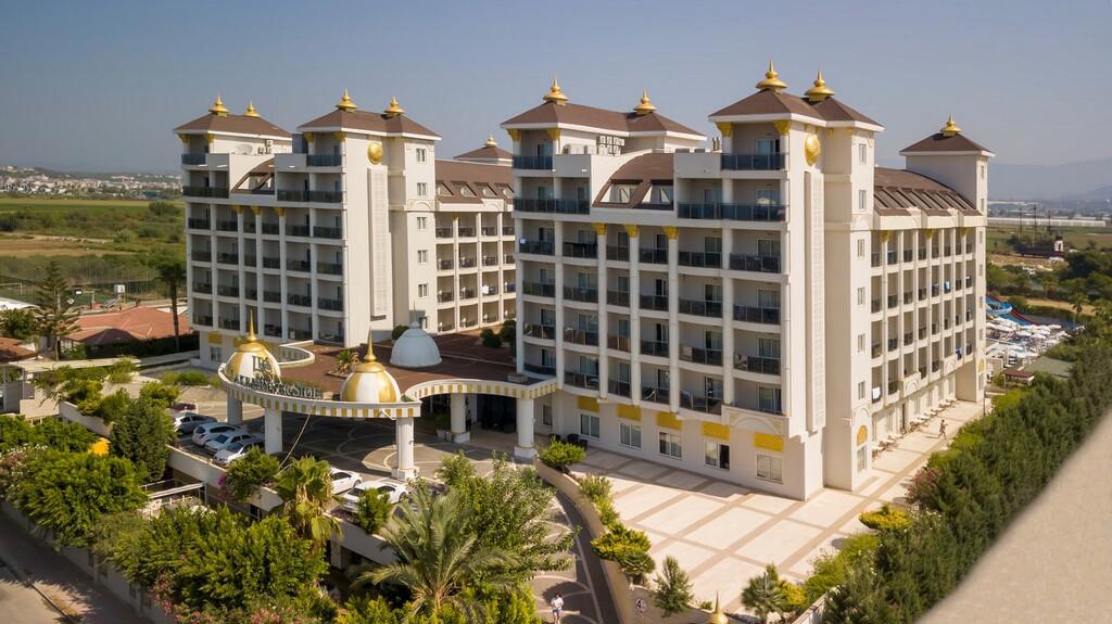 LAKE RIVER SIDE HOTEL SPA