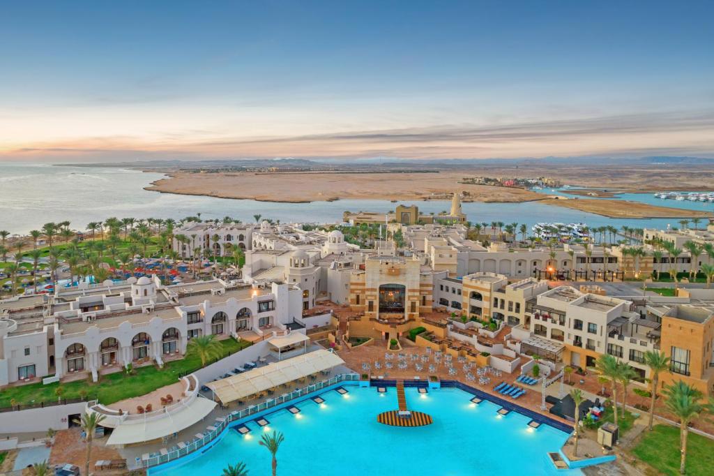 PICKALBATROS SANDS PORT GHALIB
